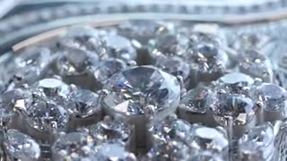 The $600,000 Diamond iPhone 💎