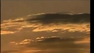Incredible Alien Cloud Craft