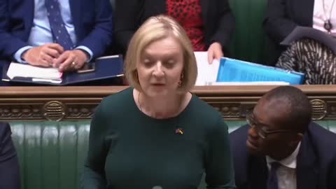 UK Prime Minister Liz Truss ends national ban on fracking amid energy crisis