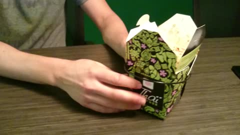 How to unfold a takeout box into a convenient plate