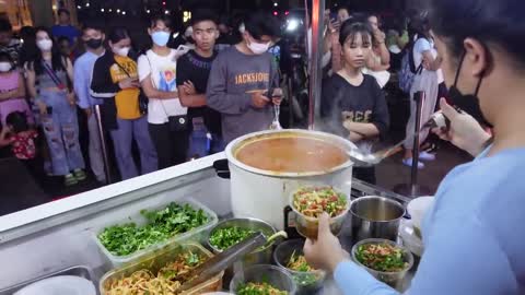 People go CRAZY for Black Stinky Tofu | Chinese Food in Cambodia