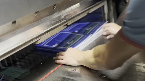 Amazing video-book printing process-trimming edge