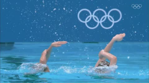 Team China's beautiful Artistic Swimming duet free routine! 🇨🇳