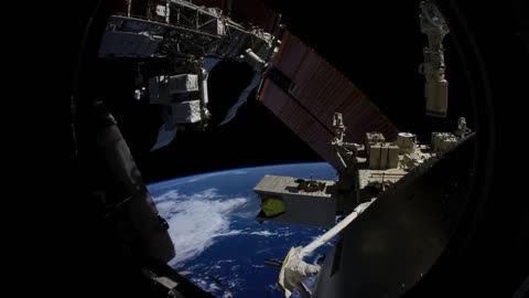 The World Outside My Window - Time Lapse of Earth from the ISS (4K)