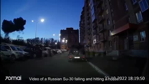 Video of a Russian Su-30 falling and hitting a house.