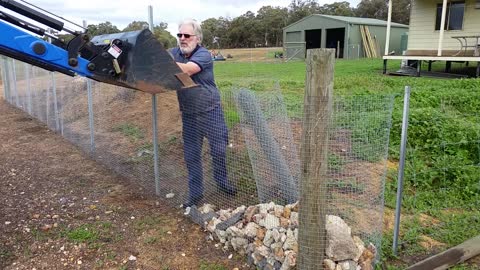 Gabion style wall without boxes - alternative engineering idea