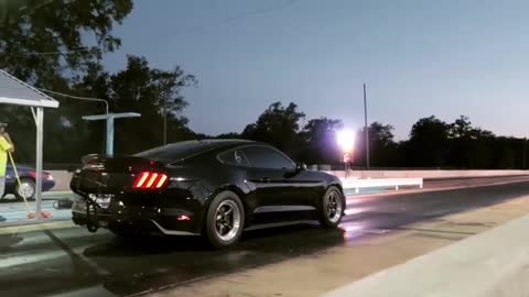 Mustang drag race