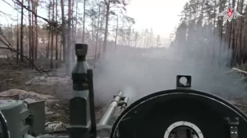 RUS Airborne Forces with BMD and attached T-80 tanks at the front near Kremennaya