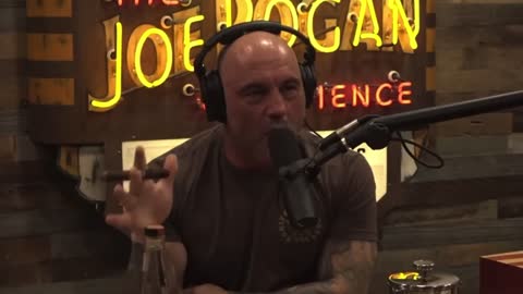 Joe Rogan slams authoritarian leftists who are pushing corona- vaccine, mask mandates