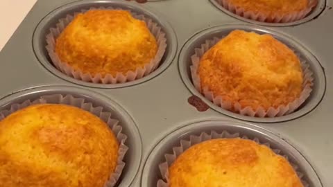 Cornbread cupcakes 😳