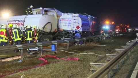 Lkw-Fahrer stirbt bei schwerem Unfall auf A10