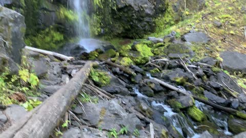 Eastern Oregon – Strawberry Lake + Wilderness – Tranquil Creek + Falls – 4K