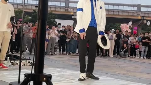 Smooth Criminal - Tribute to Michael Jackson ｜ Michael Jackson impersonator show in China #2023