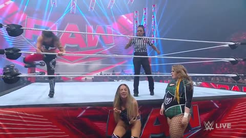 Zoey Stark gets Shayna Baszler’s back against Piper Niven: Raw highlights, Sept. 11, 2023