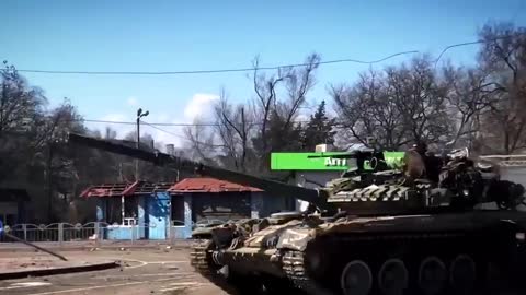 Ukraine war - T-80BV in Mariupol