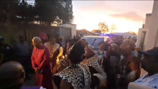 Anglican Archbishop Makhoba leading a prayer service for Buthelezi