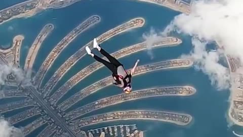 Skydiving in Dubai