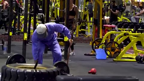 Elite powerlifter pretended to be a FAKE CLEANER OLD MAN | Anatoly GYM PRANK