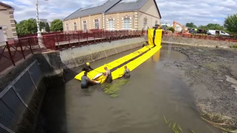 HalenHardy Instant Coffer Dam for Dredging a Canal