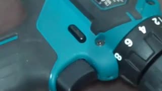 How To Remove The Chuck From A Makita Cordless Drill