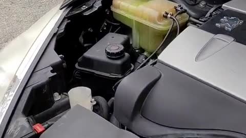 What's wrong with car antifreeze? Repair the engine.