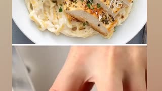 Alfredo pasta with chicken