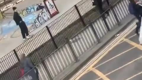 Police chase down a skateboarder in mile end_3