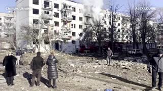 Civilian apartment buildings shelled in Kharkiv