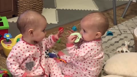 Funny Twins Babies Fighting Everyday-Hilarious Baby Videos