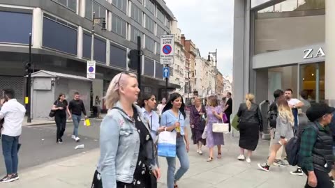 London oxford street walk
