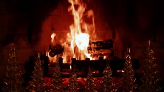 Sparkling Christmas Tree Fireplace ~ Cozy Crackling Fireplace Christmas Ambience
