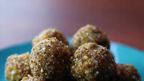 Energy Protein Balls 2 Ways - Carrots and Apricots