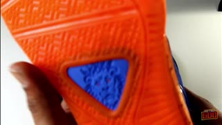 Timeless Heat: NIKE LeBron 8 'Hardwood Classics' Unboxing & Review | Vintage Vibes Reloaded!