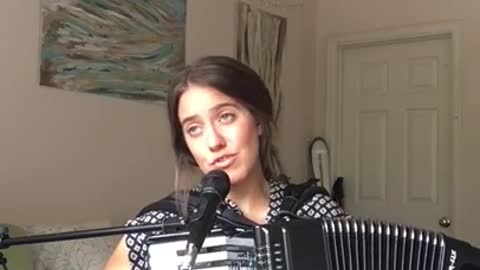 One-person accordion & vocal cover of Taylor Swift's 'Shake It Off'