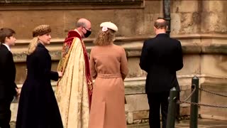 Royals arrive at Windsor for Christmas service