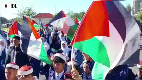 Watch: Hundreds of supporters of the State of Palestine marched to Parliament