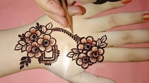 Beautiful and stylish mehndi design for back hands