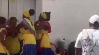 Pelea de palenqueras