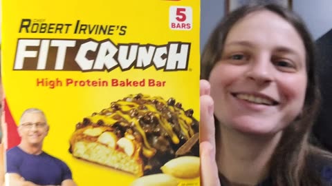Review of Chef Robert Irvine's fitcrunch protein bar