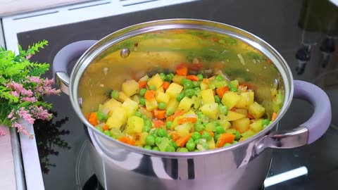 I make this vegetable soup every day! This soup is like medicine for my stomach.