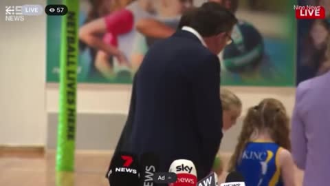 Child Suddenly Collapses In The Middle Of Jab Enthusiast Dan Andrews' Press Conference