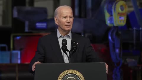 Joe Biden Struggles To Read From His Giant Teleprompter...AGAIN