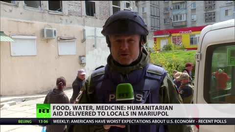 Mariupol residents receive humanitarian aid