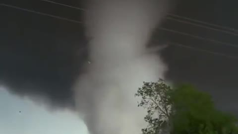 Chasing a Tornado in Oklahoma! 🌪😳 Would you dare do this?👇