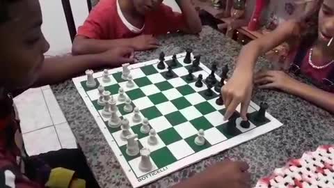 chess teaching children