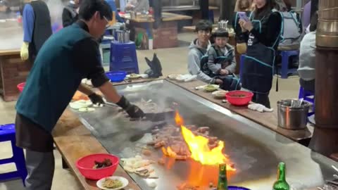 Korea iron plate pork belly fire show!
