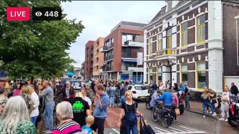 Almelo Netherlands: Dutch farmers hand out food