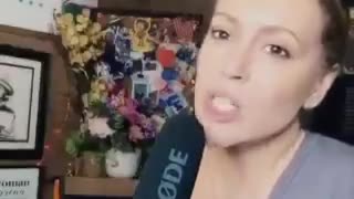 Black Woman Just Ended Alyssa Milano's Whole Career with Savage Video