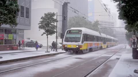 Watch Snow Days In City