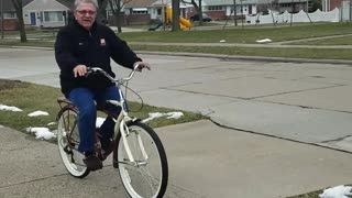 Grandpa Chases Grandkids On Bike, But They Get The Last Laugh